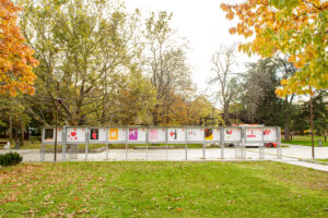 Изложба с плакати, посветени на донорството, е открита в София